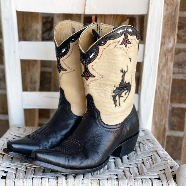 Vintage ladies inlay bucking horse boots - Size 9B
